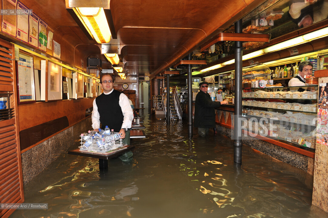VENEZIA 1/12/08 - ALTA MAREA A VENEZIA ©Graziano Arici/Rosebud2 ACQUA ALTA