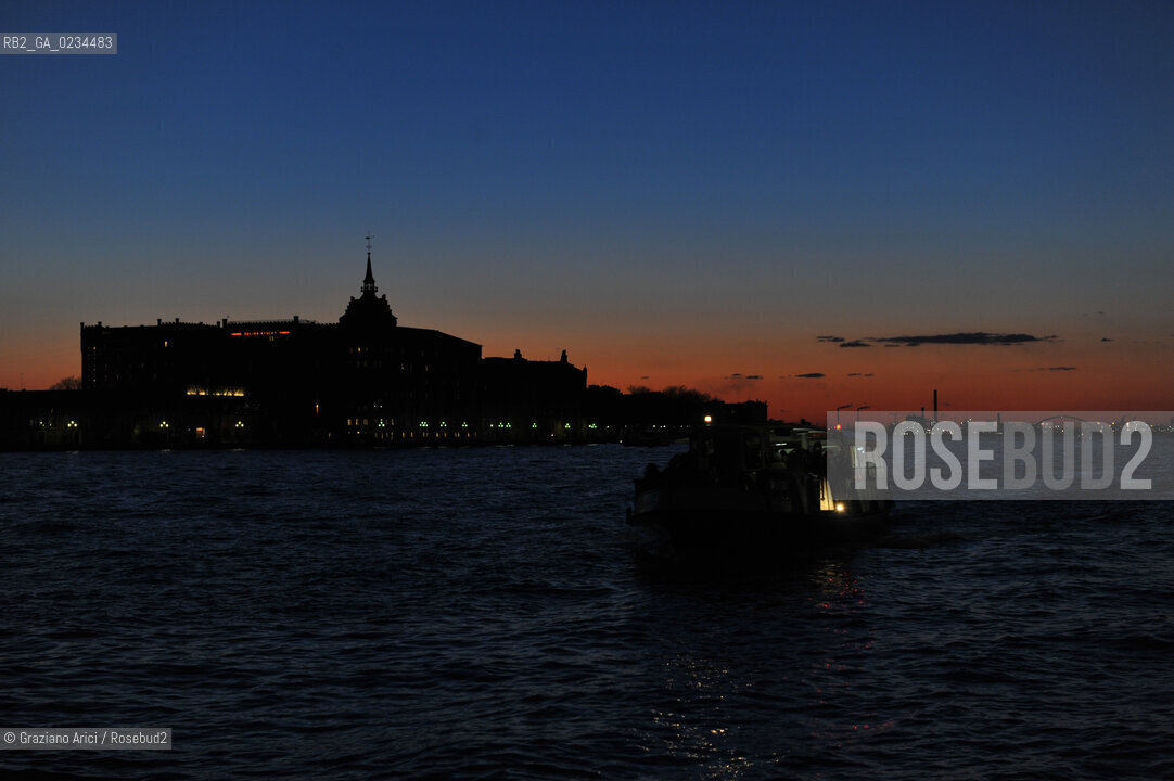 VENEZIA FEBBRAIO 2009 - CANALE DELLA GIUDECCA MULINO STUCKY HOTEL HILTON ©Graziano Arici/Rosebud2