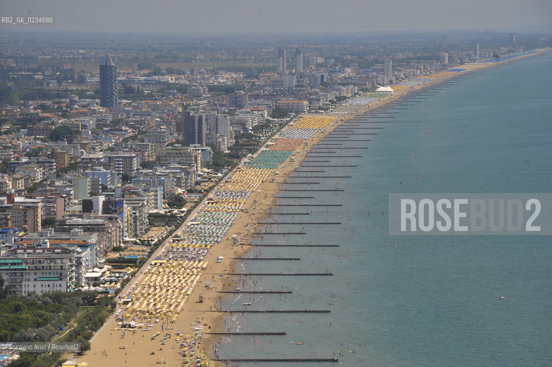 VENEZIA LUGLIO 2009 - FOTO AEREA DELLA SPIAGGIA DI JESOLO ©Graziano Arici/Rosebud2 MARE