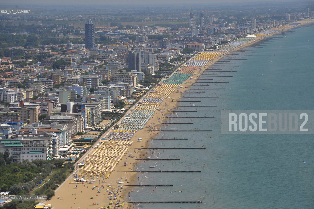 VENEZIA LUGLIO 2009 - FOTO AEREA DELLA SPIAGGIA DI JESOLO ©Graziano Arici/Rosebud2 MARE