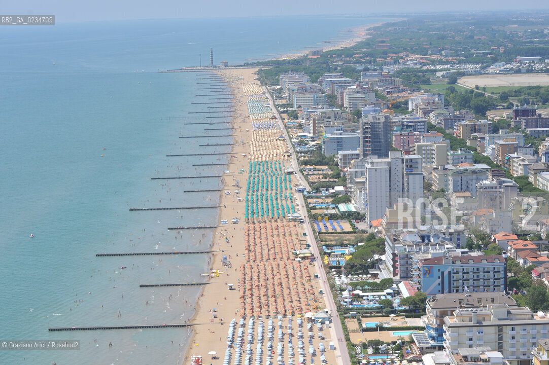 VENEZIA LUGLIO 2009 - FOTO AEREA DELLA SPIAGGIA DI JESOLO ©Graziano Arici/Rosebud2 MARE