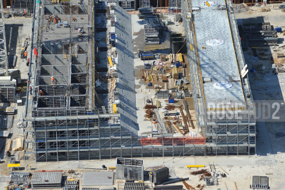 VENEZIA 7 APRILE 2010 - FOTO AEREE DEI LAVORI IN CORSO ALLA BOCCA DI PORTO DI LIDO ©Graziano Arici/Rosebud2  CONSORZIO VENEZIA NUOVA