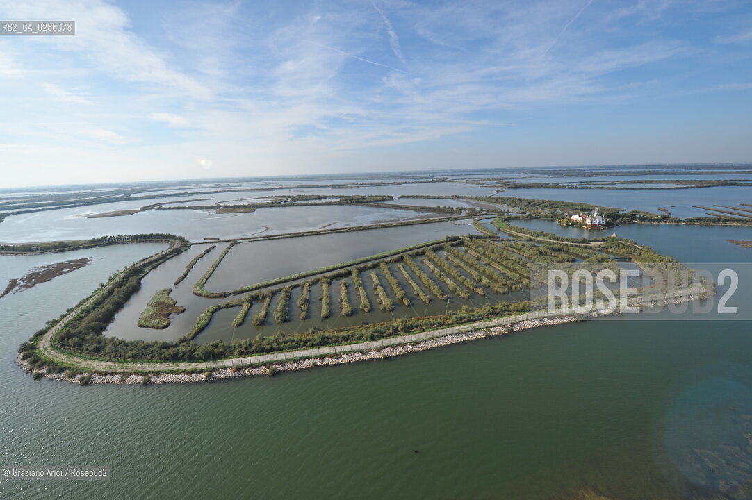 VENEZIA 11/10/10- FOTO AEREE DELLE BARENE DELLA LAGUNA SUD VALLE DA PESCA VALLE ZAPPA ©Graziano Arici/Rosebud2 CONSORZIO VENEZIA NUOVA LAGUNA BARENA VALLE DA PESCA