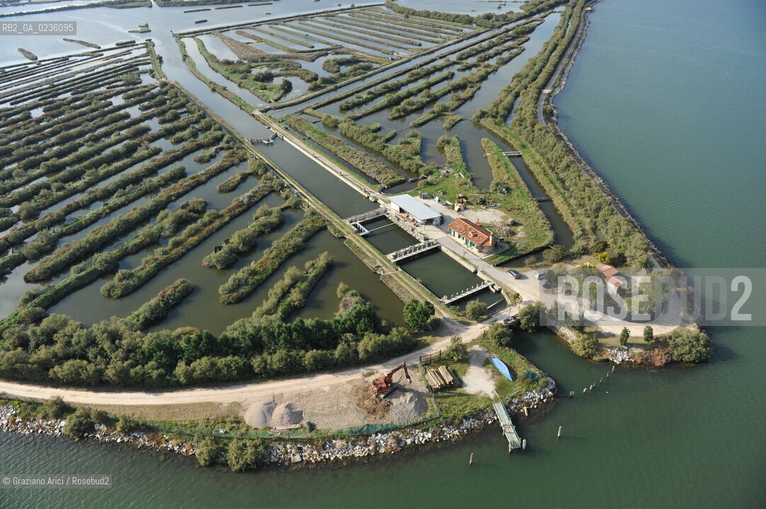 VENEZIA 11/10/10- FOTO AEREE DELLE BARENE DELLA LAGUNA SUD VALLE DA PESCA VALLE ZAPPA ©Graziano Arici/Rosebud2 CONSORZIO VENEZIA NUOVA LAGUNA BARENA VALLE DA PESCA