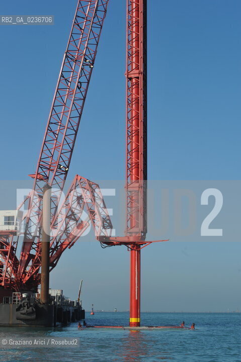 VENEZIA 1/2/11 - LAVORI IN CORSO ALLA BOCCA DI PORTO DI CHIOGGIA ©Graziano Arici/Rosebud2 CONSORZIO VENEZIA NUOVA