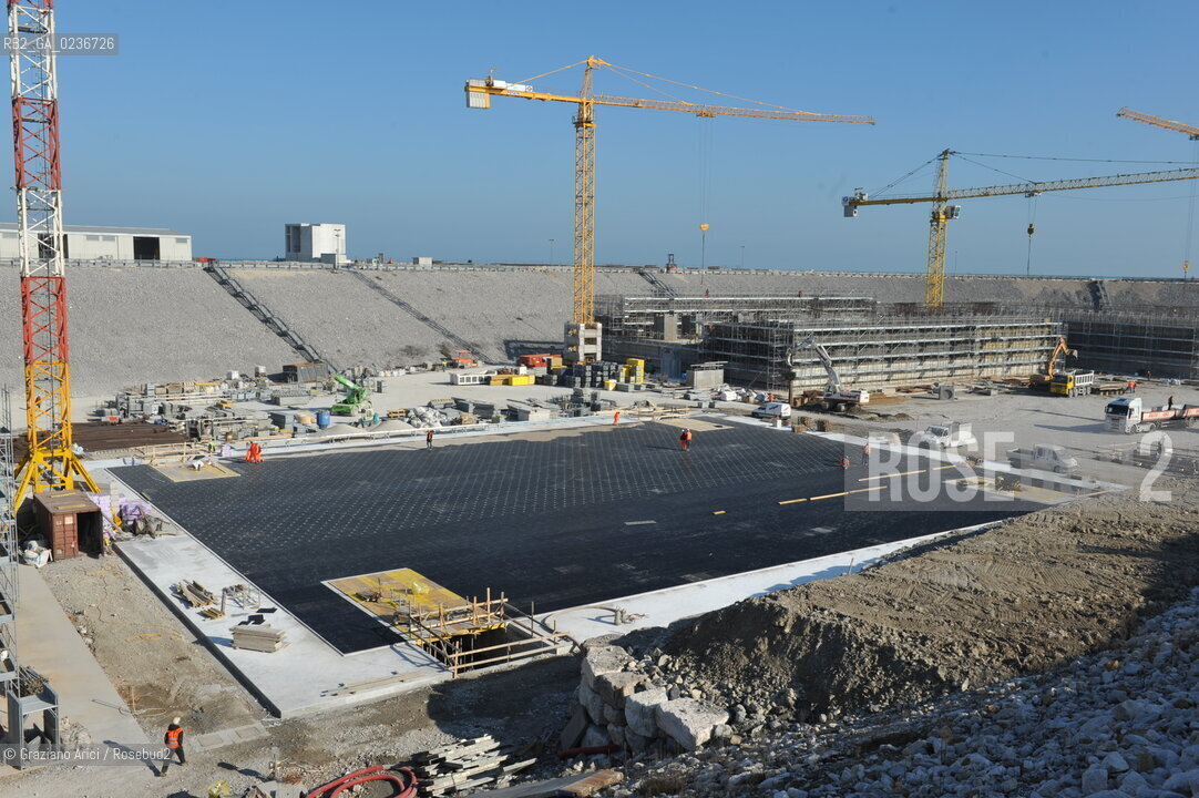 VENEZIA 1/2/11 - LAVORI IN CORSO ALLA BOCCA DI PORTO DI CHIOGGIA ©Graziano Arici/Rosebud2 CONSORZIO VENEZIA NUOVA