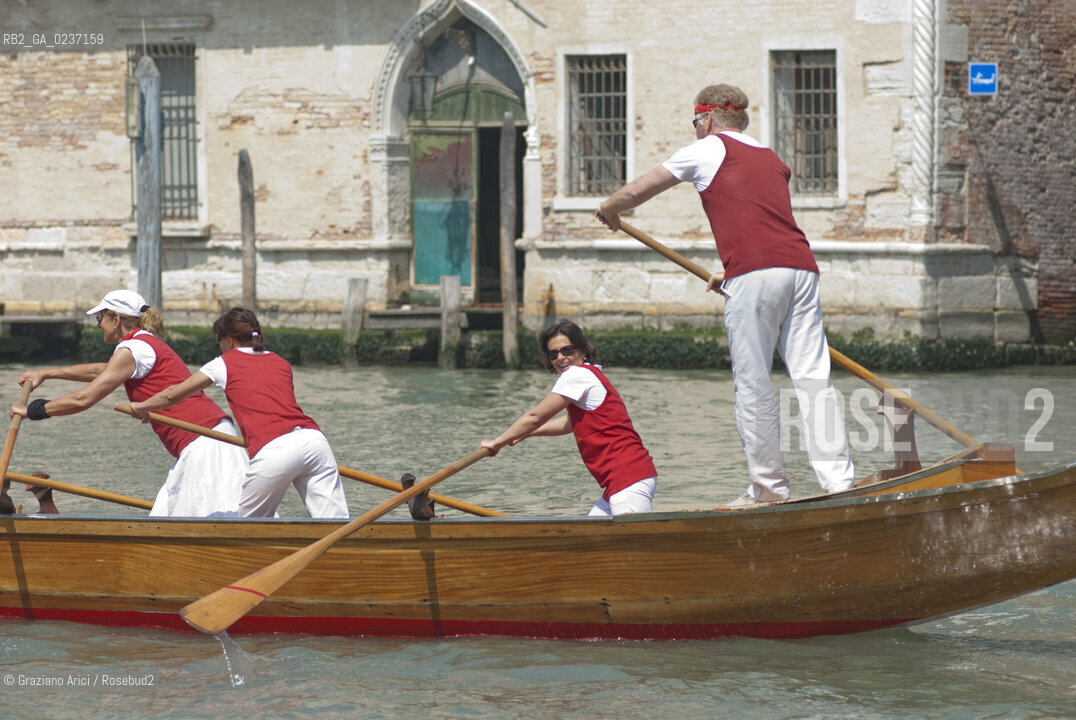 Chiara Montan in barca ©Graziano Arici/Rosebud2