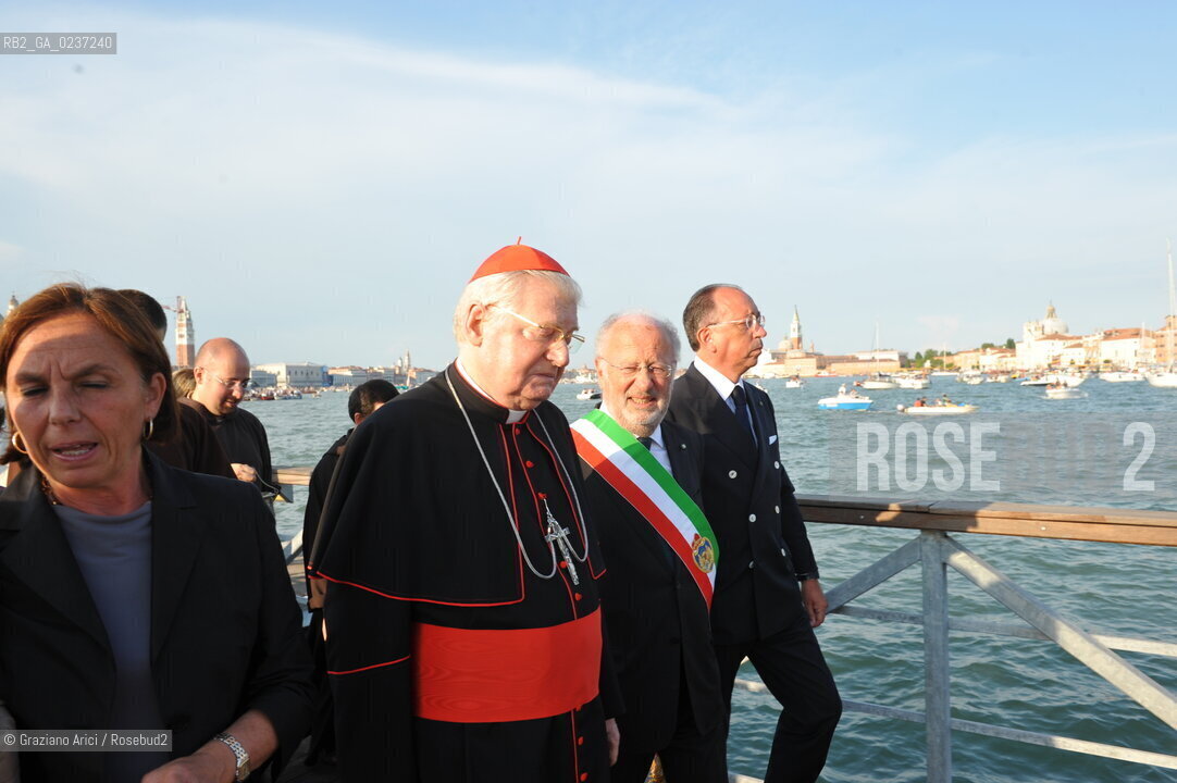 Venice 16/7/11  - The cardinal Angelo Scola with the Major of Veneice Orsoni over the Boat-Bridge in Giudecca Canal for the Redentore Feast festa fuochi dartificio ©Graziano Arici/Rosebud2