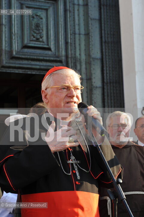 Venice 16/7/11 - The cardinal Angelo Scola over the Boat-Bridge in Giudecca Canal for the Redentore Feast festa fuochi dartificio ©Graziano Arici/Rosebud2