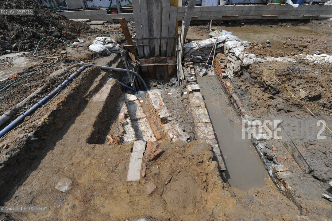 VENEZIA 12/5/11 - SCAVI ARCHEOLOGICI AL CANTIERE DELLE FANDAMENTA DEL CAMPANILE DI S.MARCO ©Graziano Arici/Rosebud2    CONSORZIO VENEZIA NUOVA