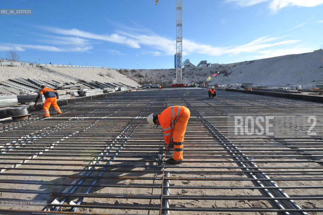 VENEZIA 3/2/11 - LAVORI IN CORSO ALLA BOCCA DI PORTO DI LIDO LATO TREPORTI ©Graziano Arici/Rosebud2 CONSORZIO VENEZIA NUOVA