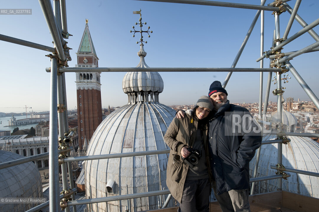 Venezia 12/1/12 - Lavori di restauro delle Cupole della Basilica di San Marco di Venezia. I lavori di restauro sono diretti dalla Procuratoria della Basilica e da 1000 anni fanno in modo che la complessa struttura sia continuamente monitorata e restaurata - dome of the St:Marks Basilik marta buso ©Graziano Arici/Rosebud2