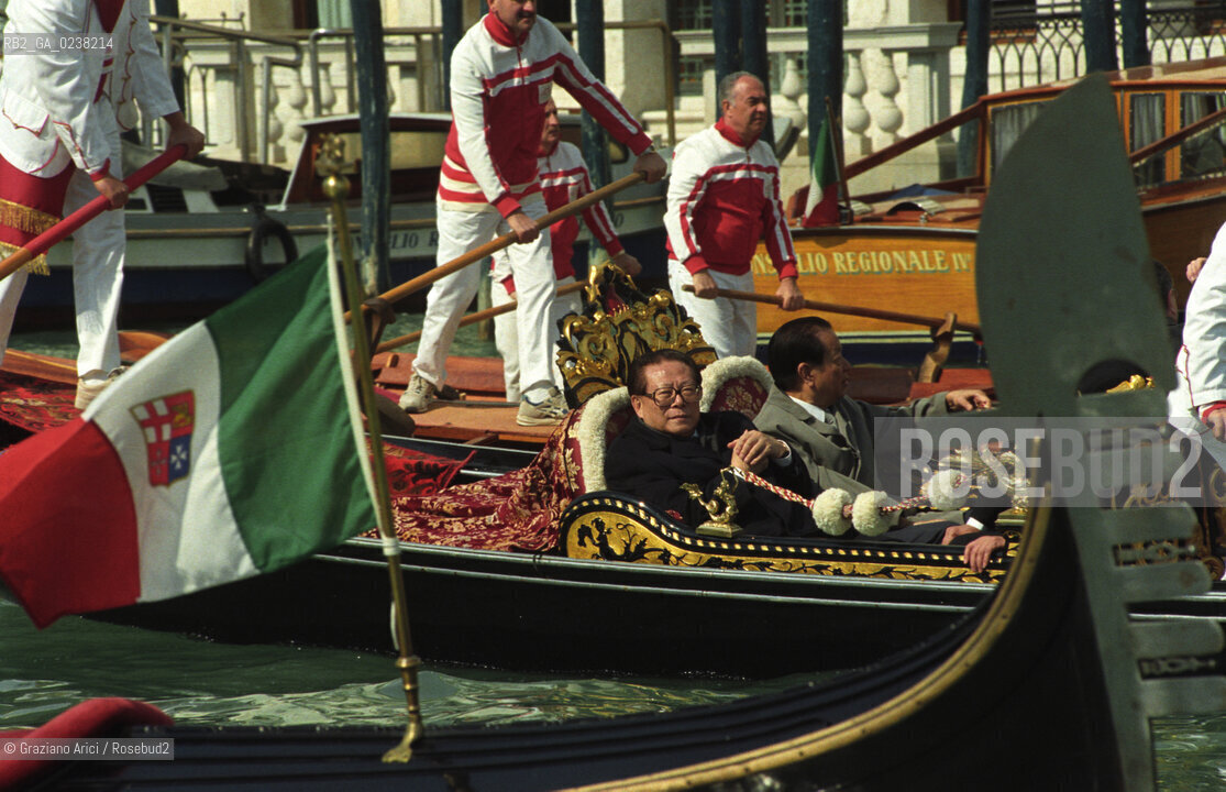 Venezia, 1999.Visita del Presidente della Repubblica Popolare Cinese Jiang Zemin a Venezia. Politica presidente Cina cinese visita.Venice, 1999. The President of the Peoplès Republic of China Jiang Zemin during the visit in Venice ©Graziano Arici/Rosebud2