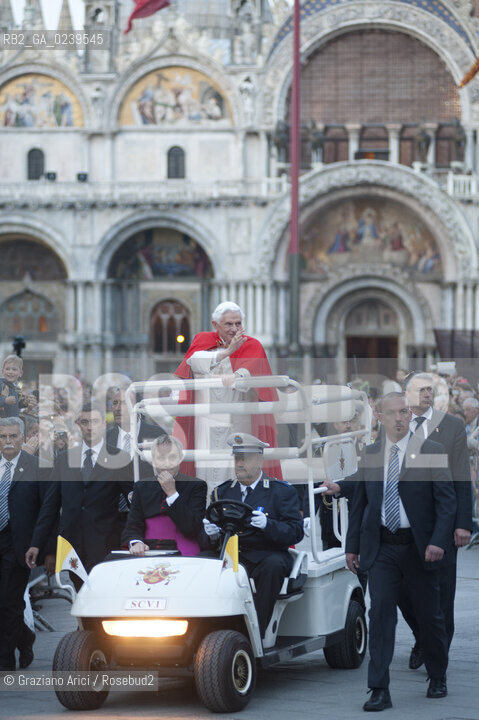 Venice 7/5/11 - Benedict XVIs visit to the Diocese of the Northeast: Pope Ratzinger visit the city of Venice in S.Marks Place with the Cardinal Scola papa piazza s.marco papamobile auto ©Graziano Arici/Rosebud2