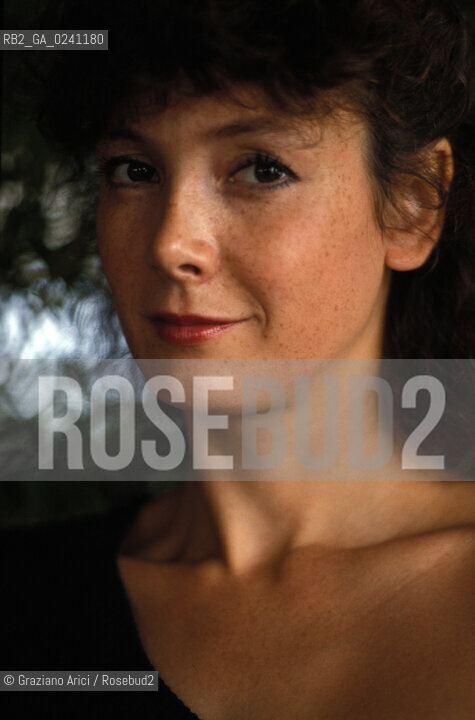 - Venezia, 1989. 46°Festival Internazionale dArte Cinematografica di Venezia.Ritratto dellattrice Sabine Azema. Cinema ritratto attrice .- Venice,1989. 46th Venice International Film Festival.Portrait of actress Sabine Azema  ©  Graziano Arici  astga ©Graziano Arici/Rosebud2
