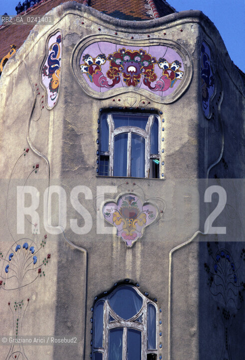 - Keshkemet (Ungheria),1978.Palazzo Liberty.GEO Art nouveau arte architettura Ungheria palazzo liberty .- Keshkemet (Hungary),1978.Liberty Palace - Art Nouveau Building Mes ©  Graziano Arici