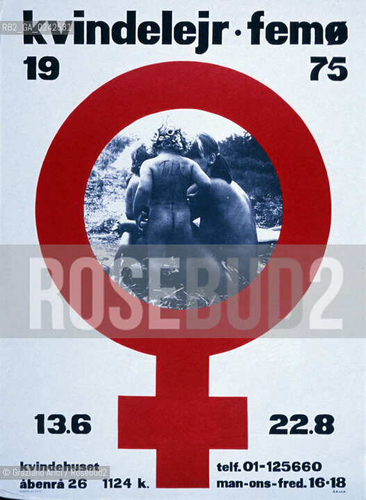 Manifesto sulla condizione della donna. Femminismo donna condizione lotta movimento politica rapporto cultura sesso potere sociale famiglia autonomia classe femmina diritto voto uguaglianza libertà parità.Manifest on the feminine condition. Woman Feminism society condition status movement policy relation sex womens rights sexism voting cultural power liberal equality relation MES.Reproducted by Archivio Graziano Arici  astga ©Graziano Arici/Rosebud2