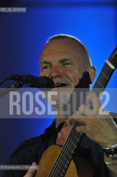 The English musician, singer-songwriter, activist, actor and philanthropist Sting (born Gordon Matthew Thomas Sumner on 2 October 1951), CBE, . Prior to starting his solo career, he was the principal songwriter, lead singer and bassist of the rock band The Police. musica pop rock cantante ©Graziano Arici/Rosebud2