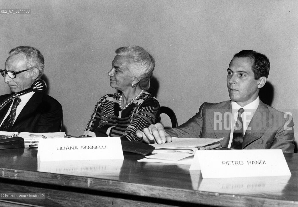 -Venezia,1972.Fondazione Giorgio Cini.Convegno nazionale degli editori italiani- Scuola per Librai. Pietro Randi e Liliana Minnelli Ritratto editore congresso -Venice,1972. Fondazione Giorgio Cini.National Conference of Editors-publishers. Pietro Randi and Liliana Minnelli © Archivio Graziano Arici  astga ©Graziano Arici/Rosebud2