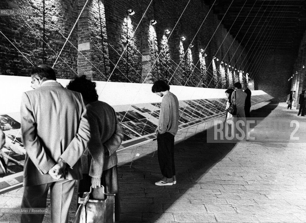 -Venezia,1979. Venezia 79 La Fotografia-manifestazione mostra workshop fotografia lezione -Venice,1979. Venezia 79 La Fotografia. Workshop, exhibiton,photography in Venice ©Graziano Arici/Rosebud2  astga ©Graziano Arici/Rosebud2