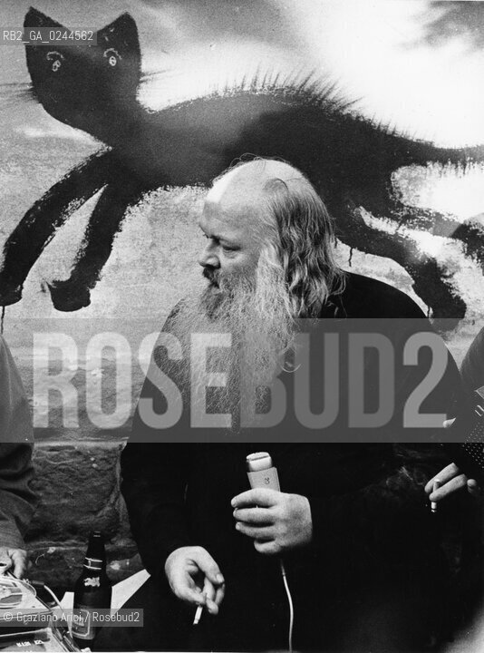 -Trieste,1977. Lo psichiatra sudafricano David Cooper durante una conferenza. Psichiatria psichiatra studioso teorico leader antipsichiatria ritratto -Trieste,1977.David Cooper, British psychiatrist, theorist and leader in the anti-psychiatry movement MES ©Graziano Arici/Rosebud2  astga ©Graziano Arici/Rosebud2