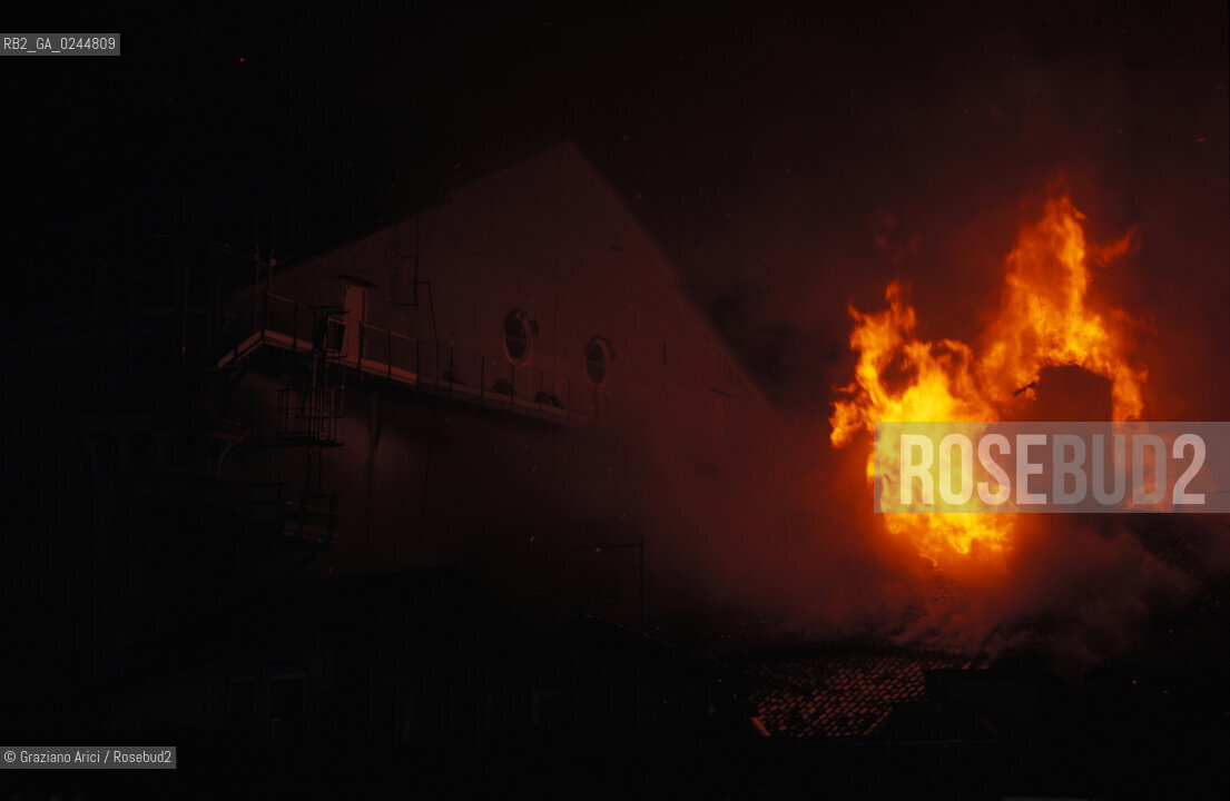 Venezia,29.01.1996.Incendio notturno al Gran Teatro La Fenice.teatro fuoco incendio fiamme distruzione bruciare -Venice, 29.01.1996.Destructive fire at the Gran teatro La Fenice. burn fire blaze ©Graziano Arici/Rosebud2