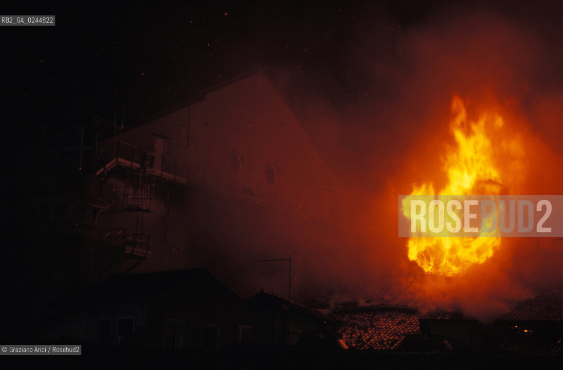 Venezia,29.01.1996.Incendio notturno al Gran Teatro La Fenice.teatro fuoco incendio fiamme distruzione bruciare -Venice, 29.01.1996.Destructive fire at the Gran teatro La Fenice. burn fire blaze ©Graziano Arici/Rosebud2