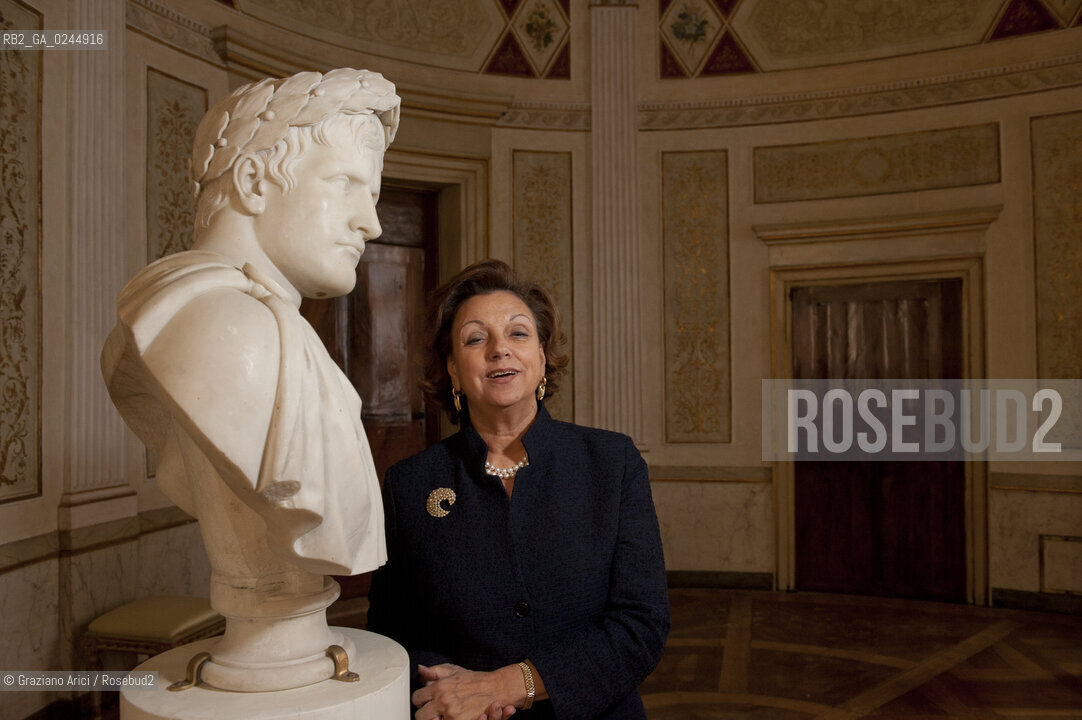 Venice 14/10/11 - The Director of Venice Museums Doundation Gabriella Belli In Dogès Palace - La Direttrice della Fondazione dei musei Civici di Venezia nel Palazzo Ducale di Venezia con un busto di Napoleone I arte ©Graziano Arici/Rosebud2