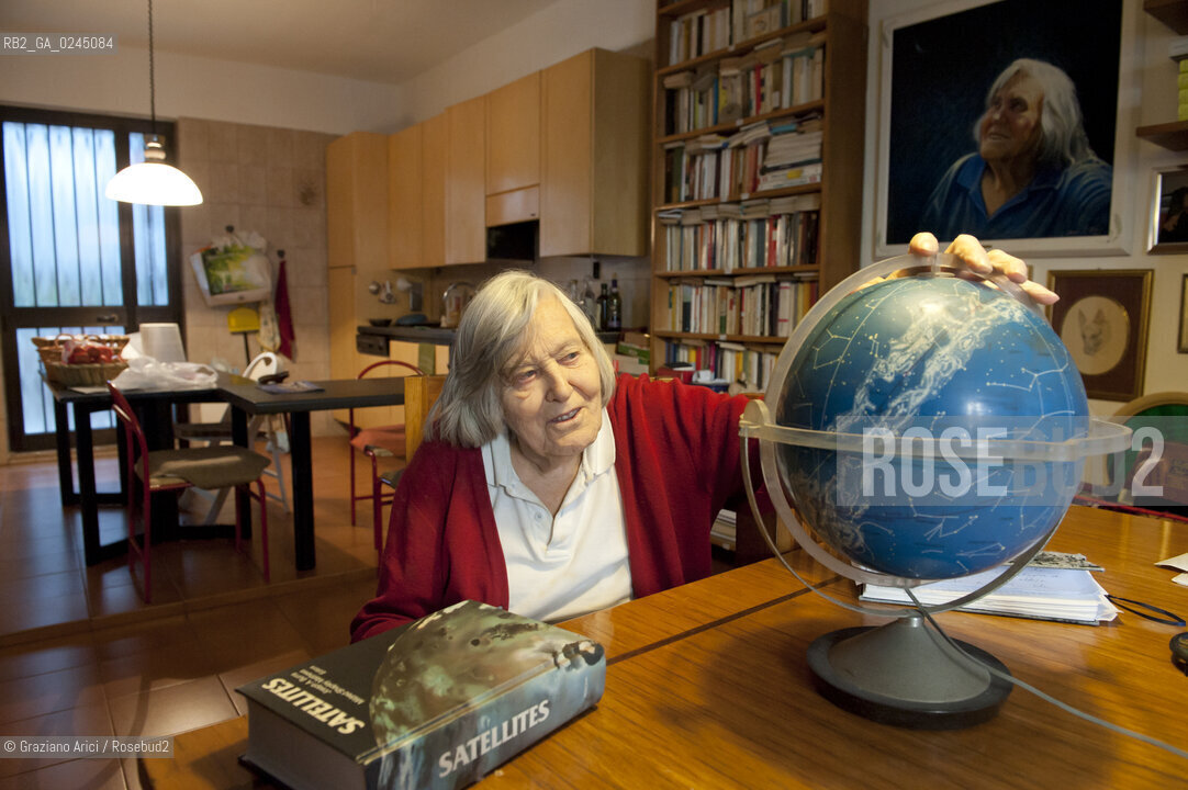 Trieste 21/12/11 - The astrophysicist Margherita Hack at home in Trieste astrofisica scienza ©Graziano Arici/Rosebud2
