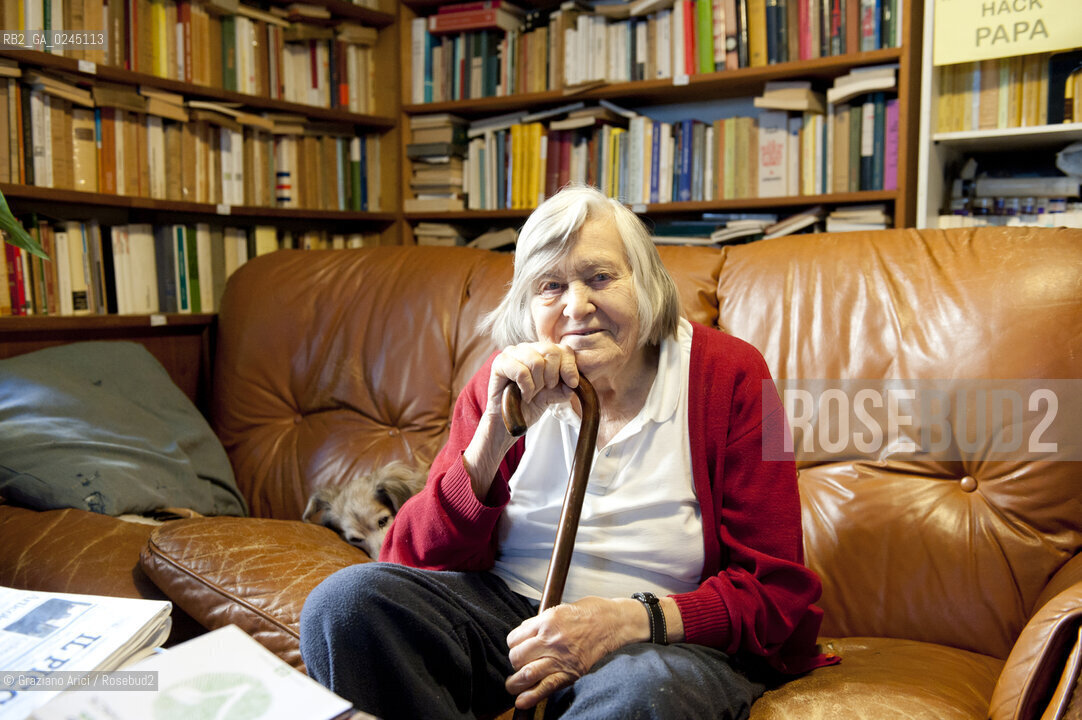 Trieste 21/12/11 - The astrophysicist Margherita Hack at home in Trieste astrofisica scienza ©Graziano Arici/Rosebud2
