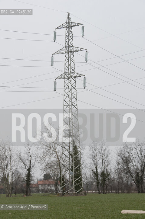 Venezia1/2/12 - Ponteggi e tralicci elettrici dellENEL a Scorzè Terna ©Graziano Arici/Rosebud2