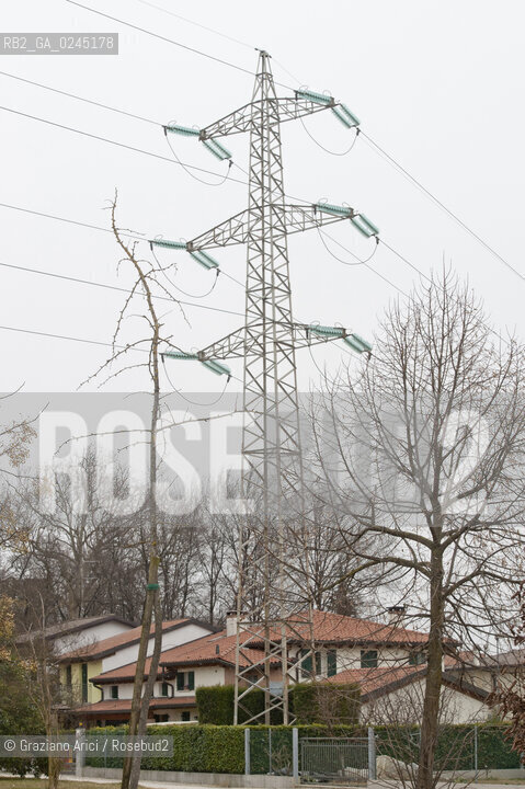 Venezia1/2/12 - Ponteggi e tralicci elettrici dellENEL a Scorzè Terna ©Graziano Arici/Rosebud2