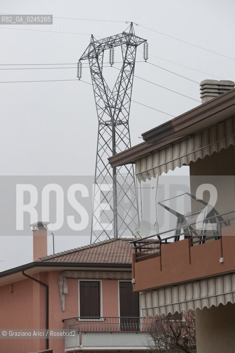 Venezia1/2/12 - Ponteggi e tralicci elettrici dellENEL a Paese Terna ©Graziano Arici/Rosebud2
