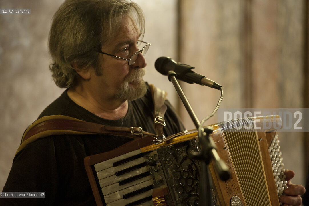 Venice 6/03/12 The Singer Gualtiero Bertelli in Ateneo Veneto musica cantante politica ©Graziano Arici/Rosebud2