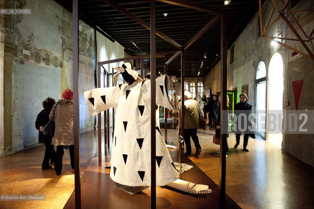 Venice 9/3/12 - Fortuny Palace Museum : Diana Vreeland after Diana Vreeland  Exposition moda ©Graziano Arici/Rosebud2