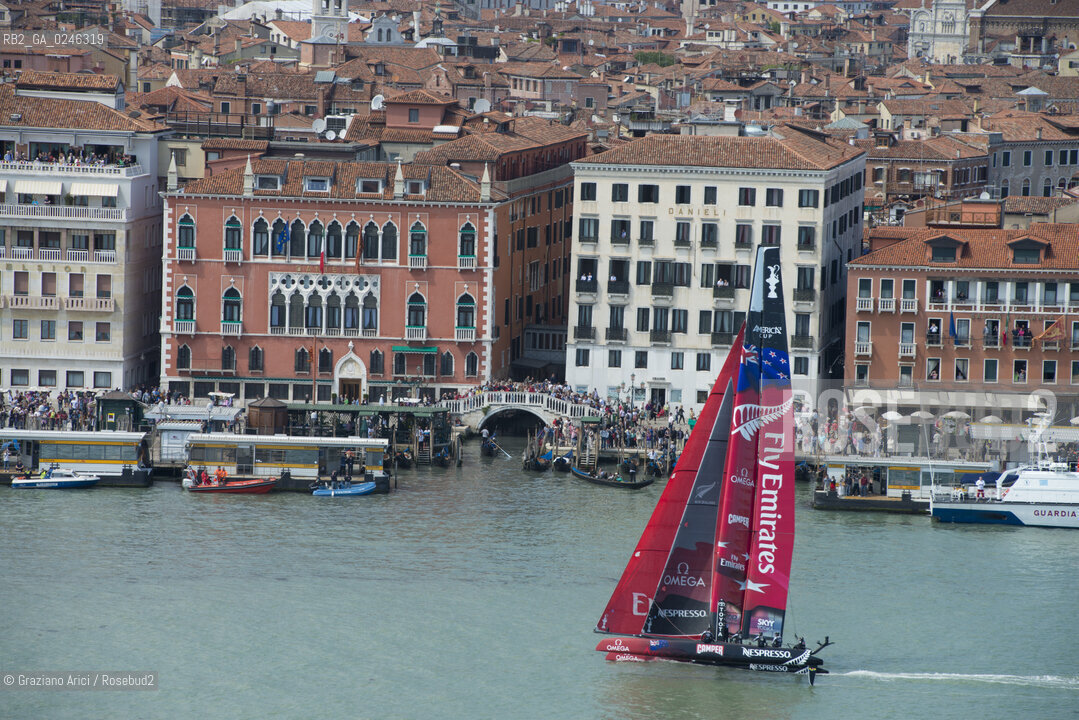 Venice 19/05/12 - Americàcup World Series in Venice: catamarans in race - catamarano luna rossa prada barca regata ©Graziano Arici/Rosebud2