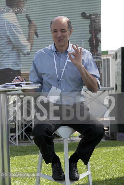 Rocade (TV) 26/5/12: Il Ministro Corrado Passera al Convegno Italia Startup presso il Centro per la ricerca e linnovazione tecnologica H-Farm - The Center for the research and the technologic innovation builded by Riccardo Donadon incubatore star up economia ©Graziano Arici/Rosebud2