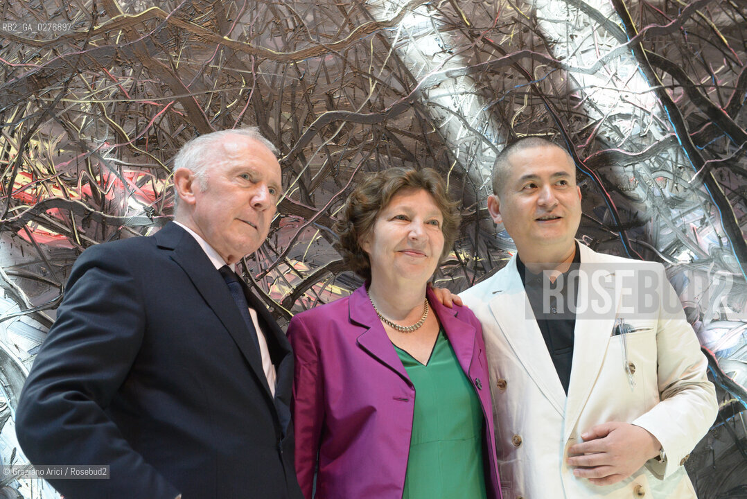 Venice 28 may 2013 - Punta della Dogana Pinault Foundation Zeng Fanzhi with Francois Pinault and Caroline Bourgeois arte ©Graziano Arici/Rosebud2
