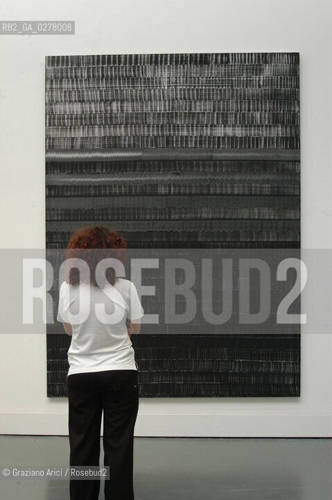 VENEZIA8/06/05 - 51 ESPOSIZIONE INTERNAZIONALE DARTE -  LA SALA  DI JUAN USLè ©Graziano Arici/Rosebud2