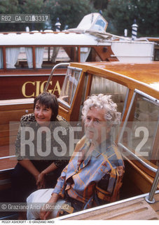 - Venezia, 1989. 46°Festival Internazionale dArte Cinematografica di Venezia.Ritratto dellattrice Peggy Ashcroft. Cinema ritratto attrice taxi barca motoscafo.- Venice,1989. 46th Venice International Film Festival.Portrait of actress Peggy Ashcroft  ©Graziano Arici/Rosebud2