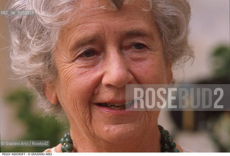 - Venezia, 1989. 46°Festival Internazionale dArte Cinematografica di Venezia.Ritratto dellattrice Peggy Ashcroft. Cinema ritratto attrice.- Venice,1989. 46th Venice International Film Festival.Portrait of actress Peggy Ashcroft  ©Graziano Arici/Rosebud2