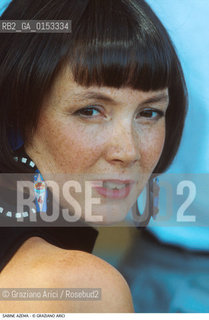 - Venezia, 1992.Festival Internazionale dArte Cinematografica di Venezia.Ritratto dellattrice Sabine Azema. Cinema ritratto attrice .- Venice,1992.Venice International Film Festival.Portrait of actress Sabine Azema  ©Graziano Arici/Rosebud2