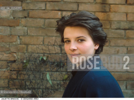 - Venezia,1985.Festival Internazionale dArte Cinematografica di Venezia.Ritratto dellattrice Juliette Binoche Cinema ritratto attrice - Venice,1985.Venice International Film Festival.Portrait of the actress Juliette Binoche ©Graziano Arici/Rosebud2