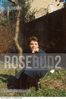 - Venezia,1985.Festival Internazionale dArte Cinematografica di Venezia.Ritratto dellattrice Juliette Binoche Cinema ritratto attrice - Venice,1985.Venice International Film Festival.Portrait of the actress Juliette Binoche ©Graziano Arici/Rosebud2