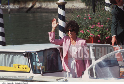 Nome: .COLLINS JOAN.Descrizione: .CINEMA ATTRICE.Credit: ©Graziano Arici/Rosebud2 / Costo: .A.Nazione: .GRAN BRETAGNA.Città: .VENEZIA.Data: .1992.