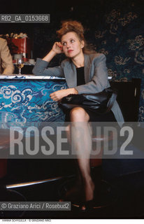 -Venezia,1980. Mostra Internazionale dArte Cinematografica. Ritratto dellattrice Hanna Schygulla. Cinema attrice ritratto bancone bar Excelsior.-Venice,1980.Venice Film Festival. Portrait of the actress Hanna Schygulla ©Graziano Arici/Rosebud2