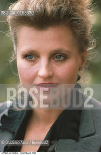 -Venezia,1980. Mostra Internazionale dArte Cinematografica. Ritratto dellattrice Hanna Schygulla. Cinema attrice ritratto bancone bar Excelsior.-Venice,1980.Venice Film Festival. Portrait of the actress Hanna Schygulla ©Graziano Arici/Rosebud2