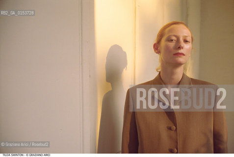 - Venezia,1996.Festival Internazionale dArte Cinematografica di Venezia.Ritratto dellattrice Tilda Swinton Cinema ritratto attrice - Venice,1996.Venice International Film Festival.Portrait of the actress Tilda Swinton ©Graziano Arici/Rosebud2