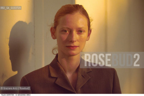 - Venezia,1996.Festival Internazionale dArte Cinematografica di Venezia.Ritratto dellattrice Tilda Swinton Cinema ritratto attrice - Venice,1996.Venice International Film Festival.Portrait of the actress Tilda Swinton ©Graziano Arici/Rosebud2