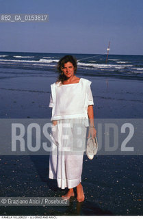 - Venezia,1995.Festival Internazionale dArte Cinematografica di Venezia.Ritratto dellattrice Pamela Villoresi Cinema ritratto attrice spiaggia Lido- Venice,1995.Venice International Film Festival.Portrait of the actress Pamela Villoresi on the beach  ©Graziano Arici/Rosebud2